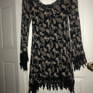 Long sleeve blue paisley print dress